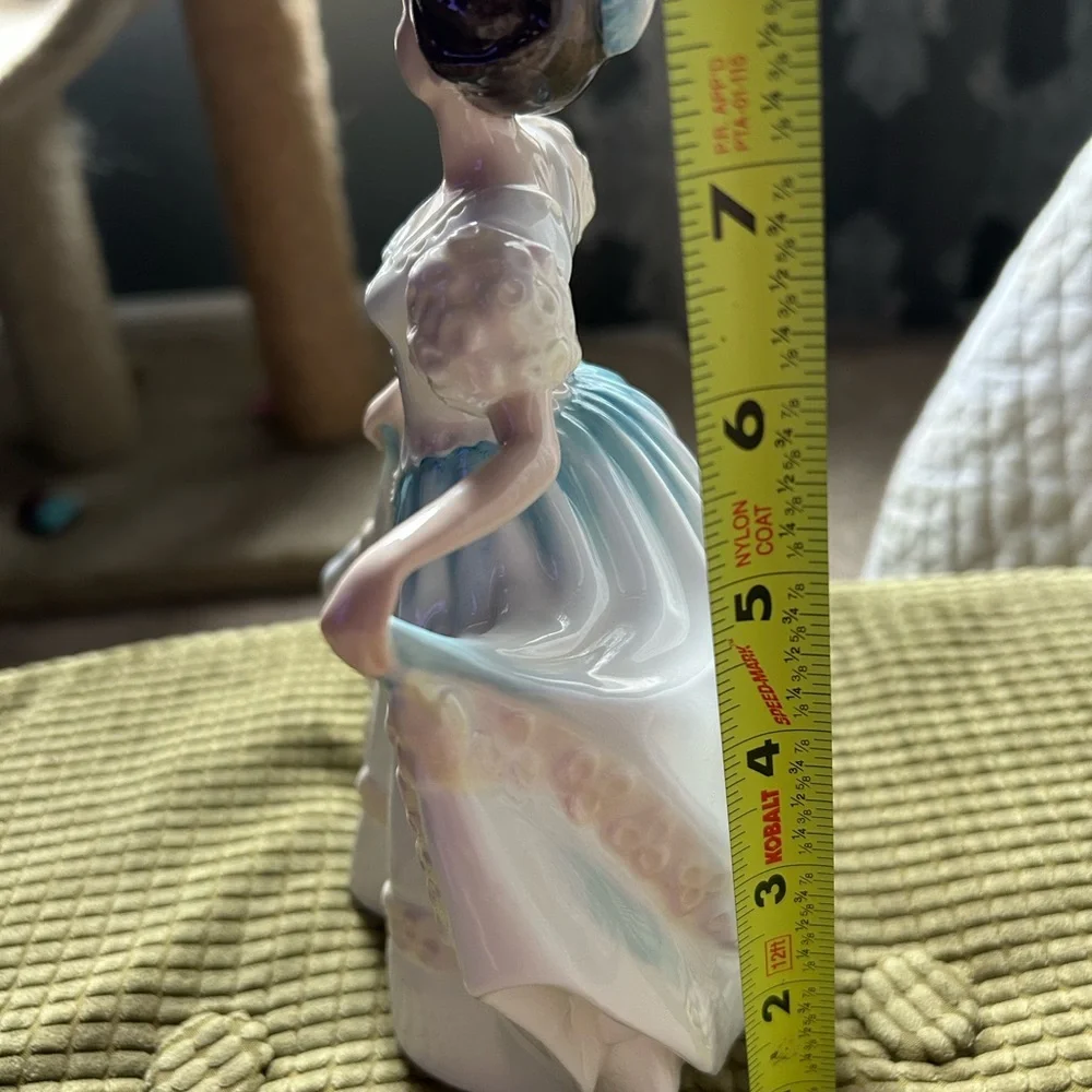 Royal Doulton White and Blue Porcelain Decor